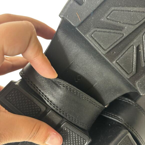 Karl Lagerfeld Paris Rylie Embellished Ankle Boots Black Size 9 - Picture 7 of 7